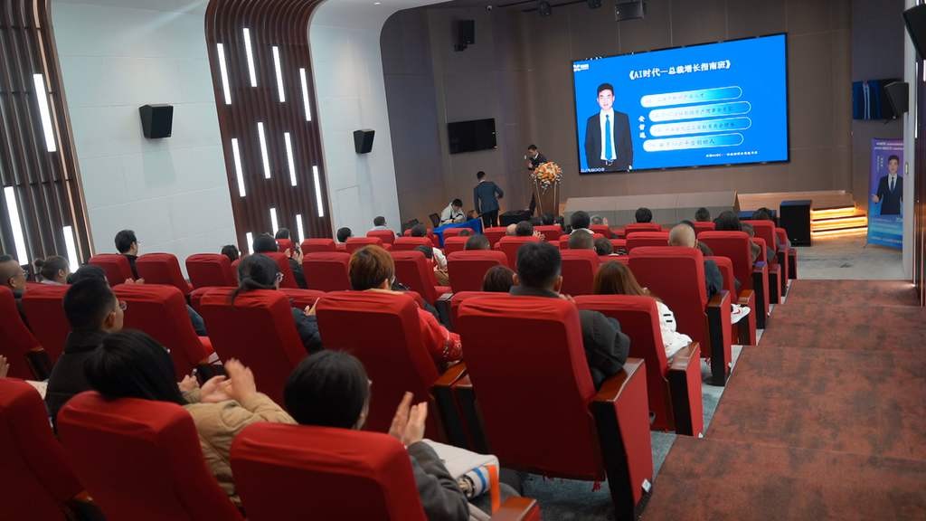 AI本地化关键词优化策略_语义智能分析AI工具_seo优化关键词价格