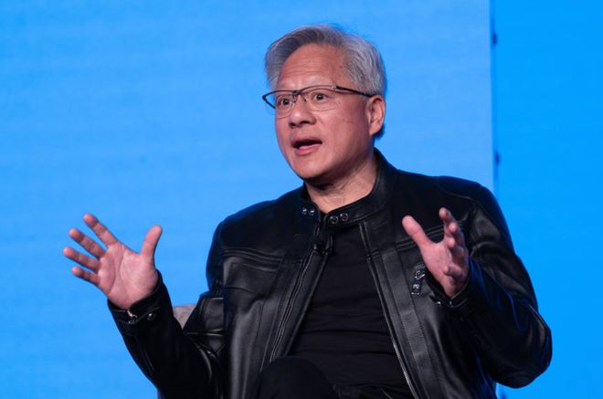 编程语言历史演变_全球程序员炸锅！老黄伦敦放豪言：编程语言的未来是「Human」